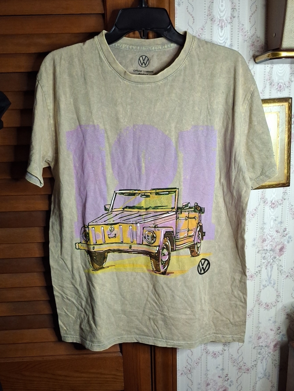 VW Volkewagon NWOT Size Unisex Medium